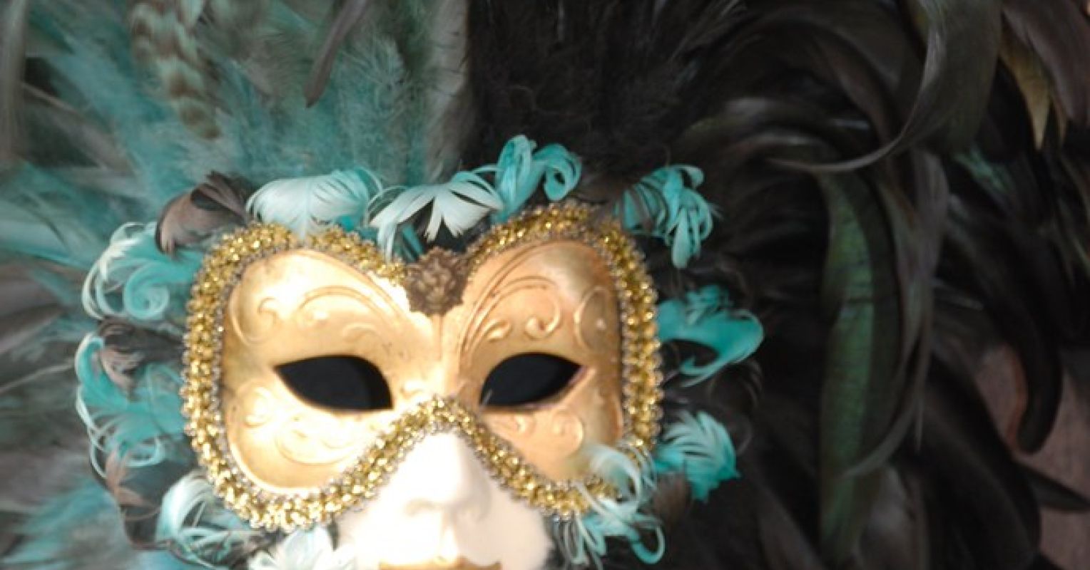 Autistic Masking in Adulthood | Psychology Today