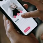 Are Dating Apps Training Us to See People as Replaceable?